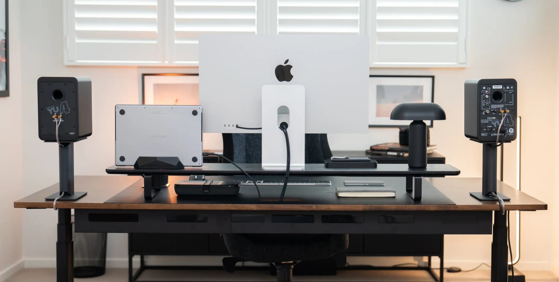 Organized cables with a cable management kit